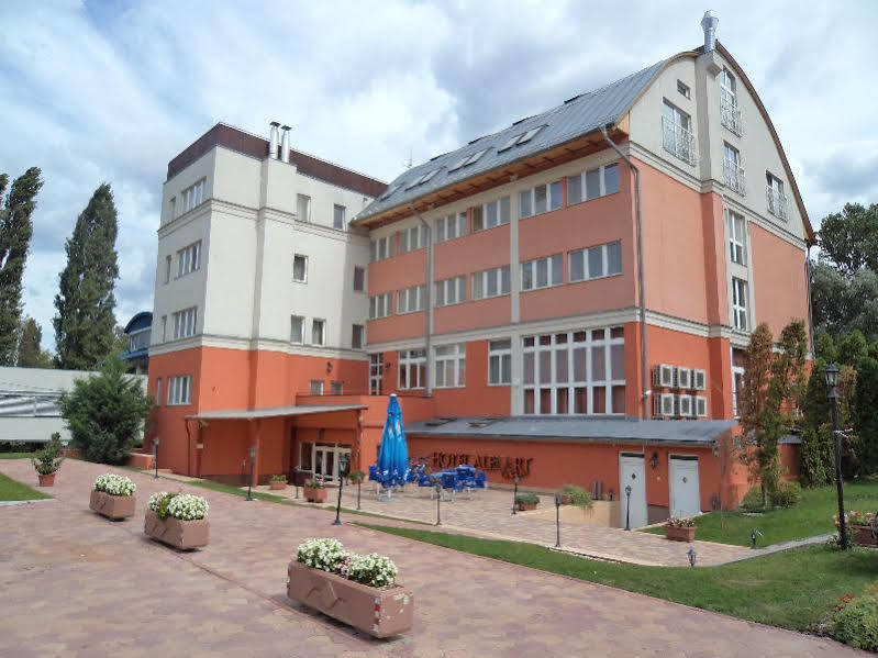 Alfa Art Szálloda 3*